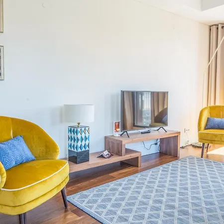 Apartment Plum Guide - The Atlantic Lissabon